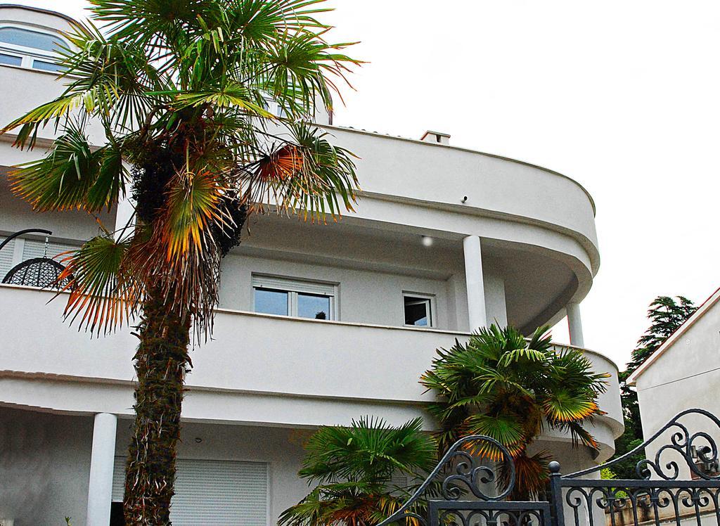 Apartment Klara Pula Bagian luar foto